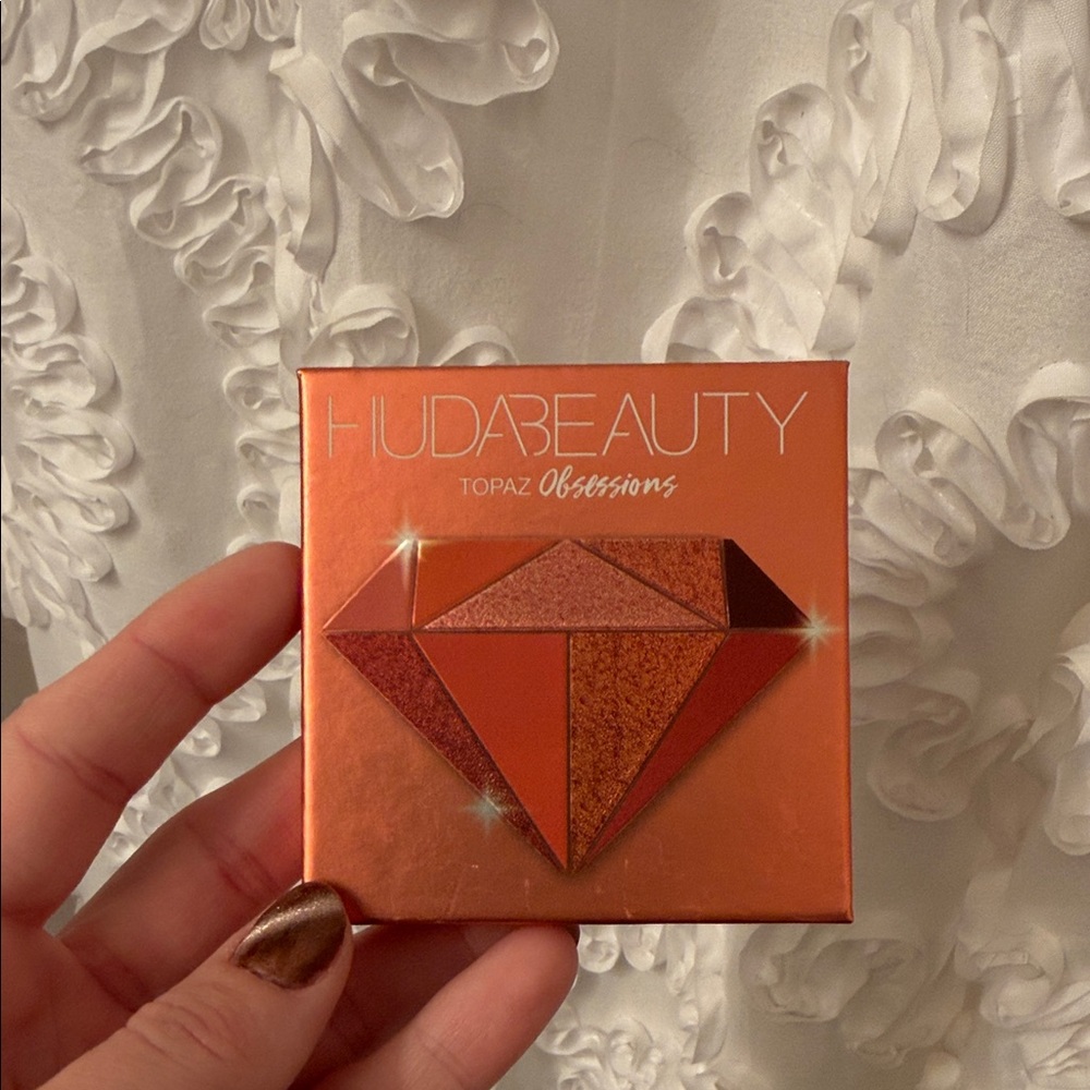 HUDA Beauty Topaz Palette